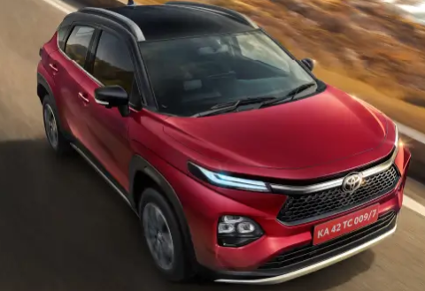 Toyota car news 2025: टोयोटा की गाड़ियों की कीमत में हुआ इजाफा, टॉप परफॉरमेंस देने वाली गाड़ियों हुई महँगी, जाने कौन सी हैं वे गाड़ियाँ…
